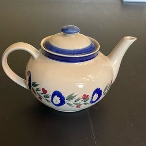DesignPac Inc Tea Pot with lid
